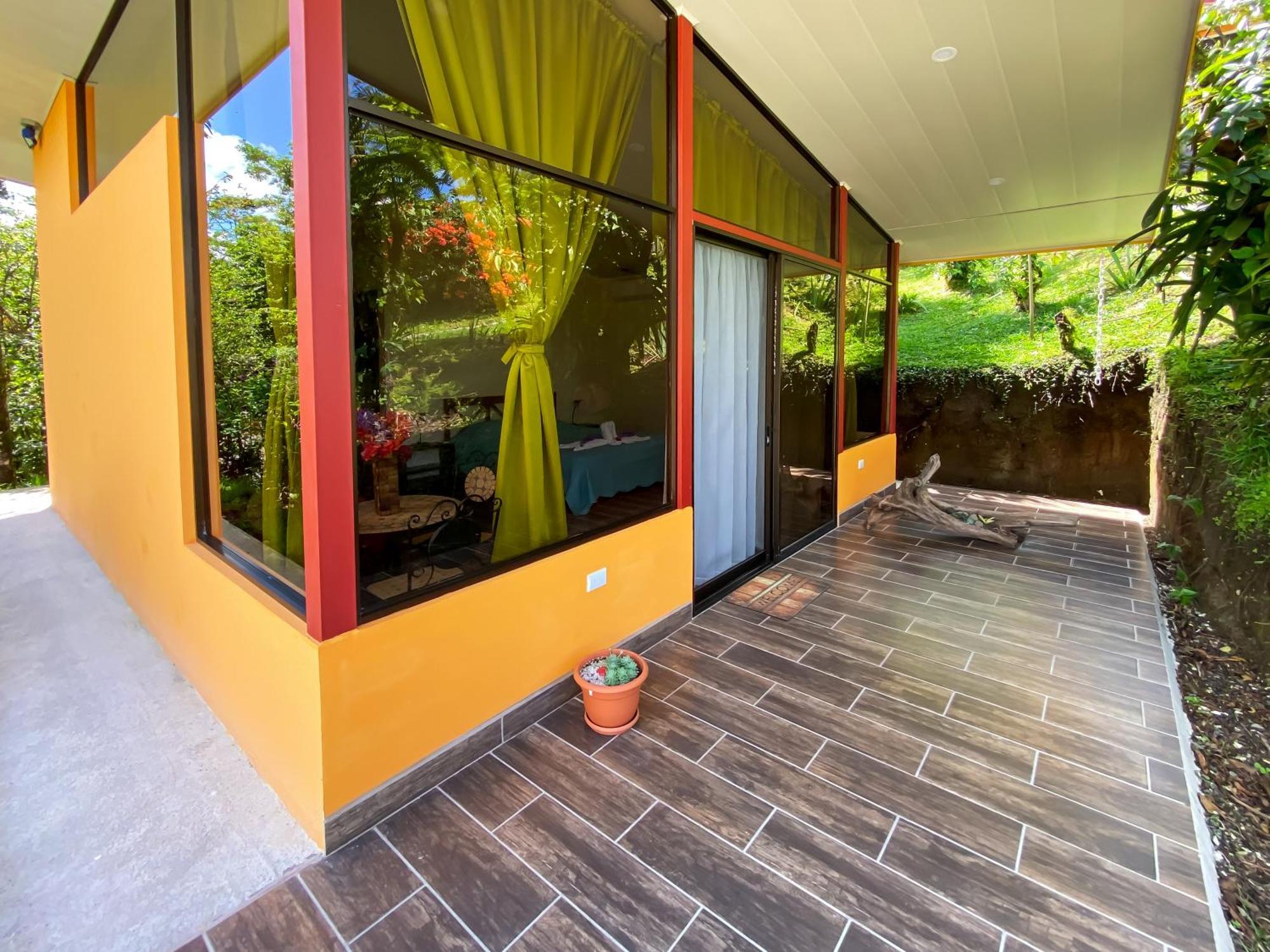 Inn Arenal Garden